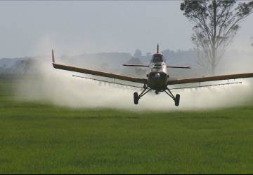 Registros de contaminação por agrotóxicos em comunidades rurais aumentaram quase 10 vezes no 1º semestre, segundo entidade