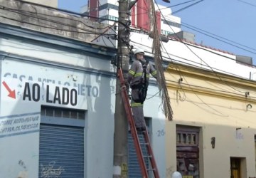 Funcionários ficam feridos após explosão de forno em empresa de Itaquaquecetuba