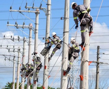 Mais de 85 mil famílias do Alto Tietê têm direito à tarifa social de energia; veja como aderir