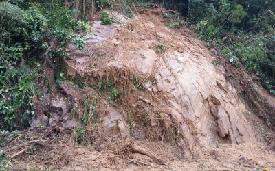 Rodovia Mogi-Bertioga é liberada e funciona em sistema 'pare e siga'