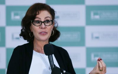 STF marca julgamento de Carla Zambelli por porte ilegal de arma