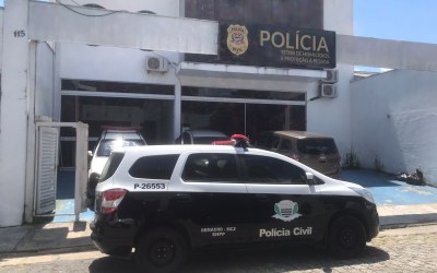 Corpo em decomposição é encontrado dentro de geladeira em matagal em Suzano