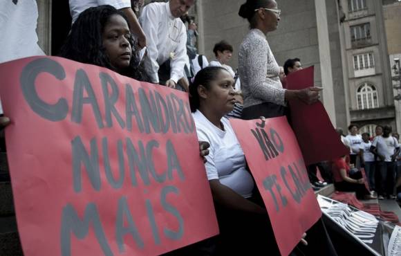 Justiça de SP extingue penas de policiais pelo massacre do Carandiru