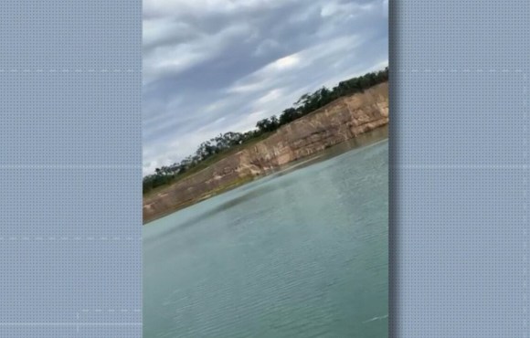 Corpo de Bombeiros continua buscas por jovem que desapareceu em lago em Mogi das Cruzes