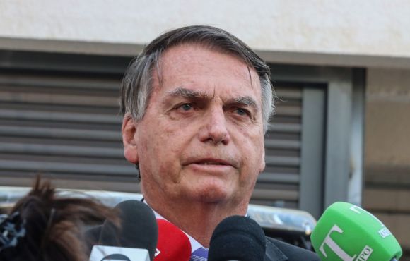 Advogados de Bolsonaro pedem 83 dias para apresentar defesa ao Supremo