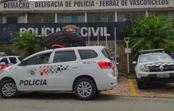 Policial militar e outras três pessoas são atropelados por motociclista sem habilitação na Grande SP; suspeito é preso